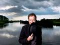 Nut presenteert  Alex Roeka