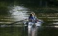 Wiebe Wieling geeft startschot 27e Elfsteden Roeimarathon