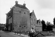 Klik hier om terug te keren