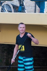 Klik hier om terug te keren