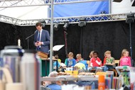 Klik hier om terug te keren