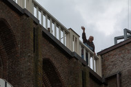 Klik hier om terug te keren