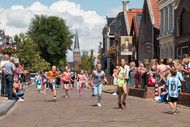 Klik hier om terug te keren
