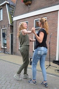 Klik hier om terug te keren