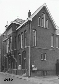 Klik hier om terug te keren