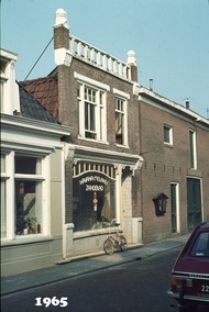 Klik hier om terug te keren