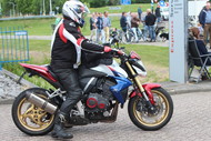 Klik hier om terug te keren