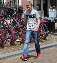 Klik hier om terug te keren
