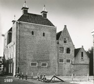 Klik hier om terug te keren