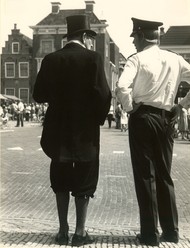 Klik hier om terug te keren
