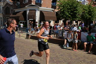 Klik hier om terug te keren