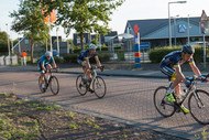 Klik hier om terug te keren