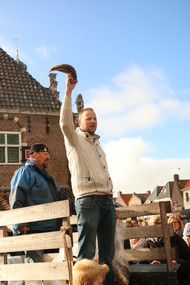 Klik hier om terug te keren