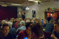 Klik hier om terug te keren