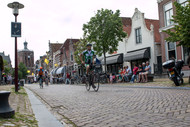 Klik hier om terug te keren
