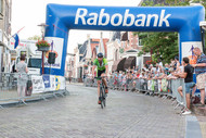 Klik hier om terug te keren