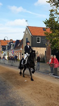 Klik hier om terug te keren