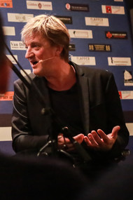 Klik hier om terug te keren