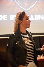 Klik hier om terug te keren