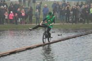 Klik hier om terug te keren