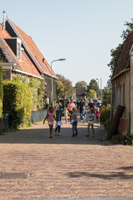 Klik hier om terug te keren