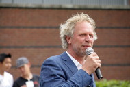 Klik hier om terug te keren