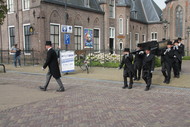 Klik hier om terug te keren