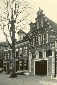 Klik hier om terug te keren