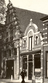 Klik hier om terug te keren