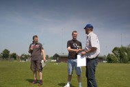Klik hier om terug te keren