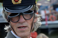 Klik hier om terug te keren