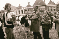 Klik hier om terug te keren